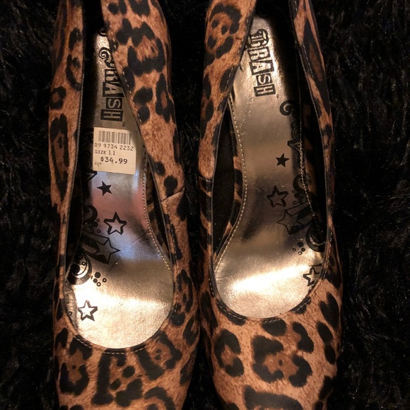 Women’s Animal Print Wedges - Picture 2 of 6